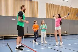 阿里纳斯：灰熊永远不是总冠军竞争者，进季后赛就是他们的冠军